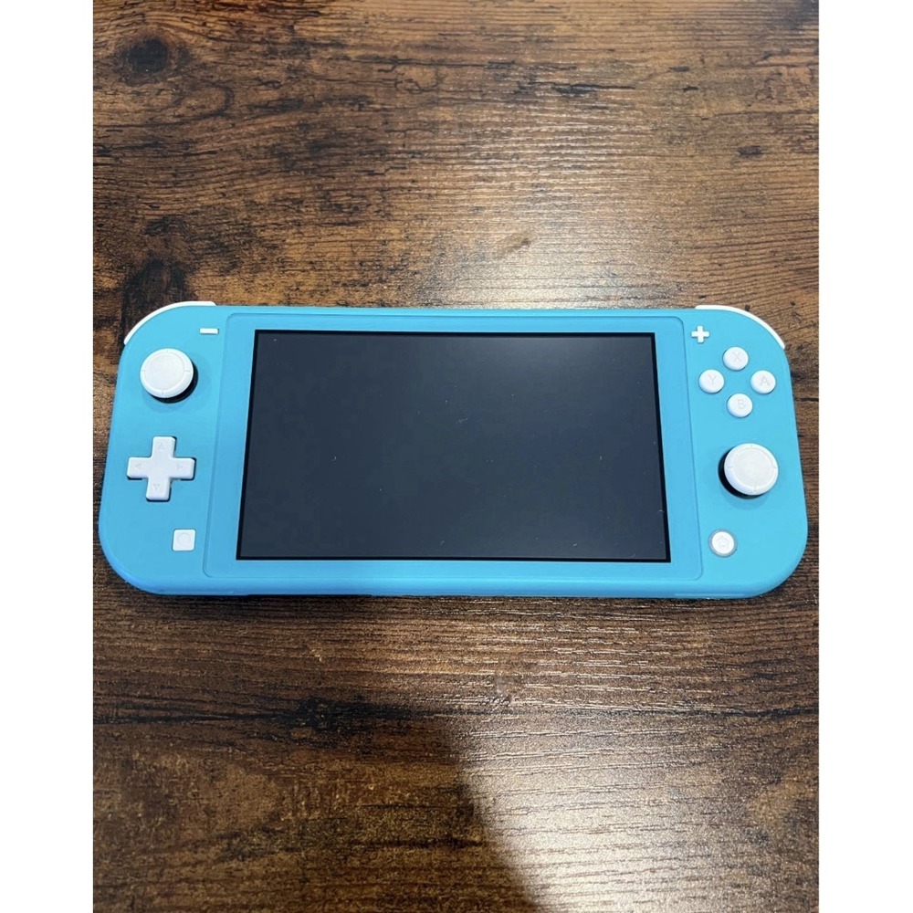 Nintendo Switch Lite Turquoise w/Charger - Minecraft game.  Excellent Condition - Picture 3 of 4
